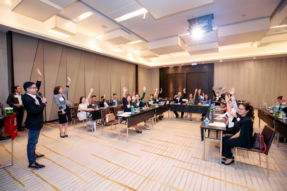 Nguyễn Minh Phụng Học tập trọn đời.jpg